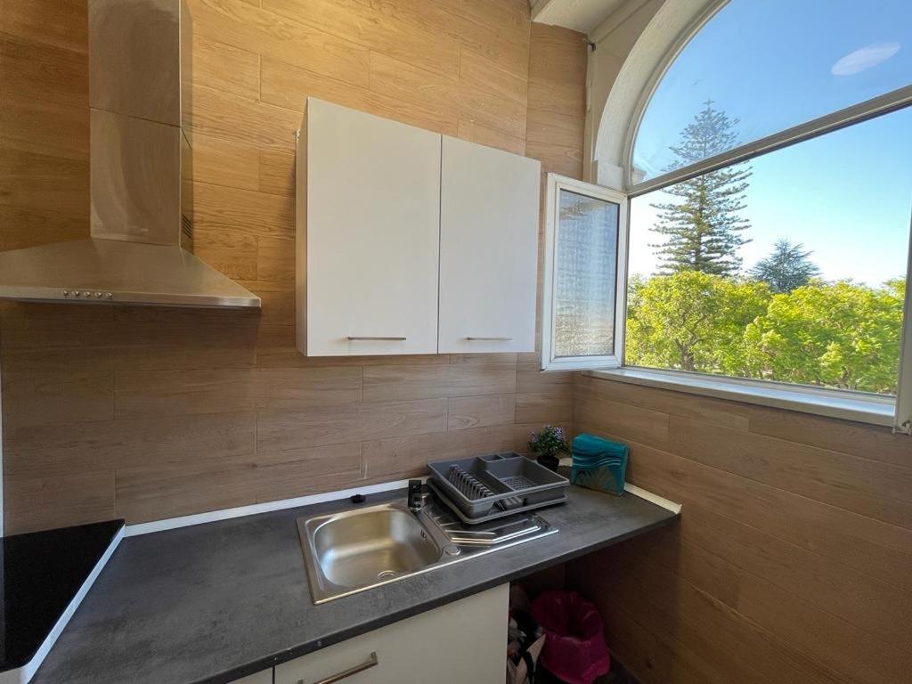 Suites Dp Setúbal Exteriör bild