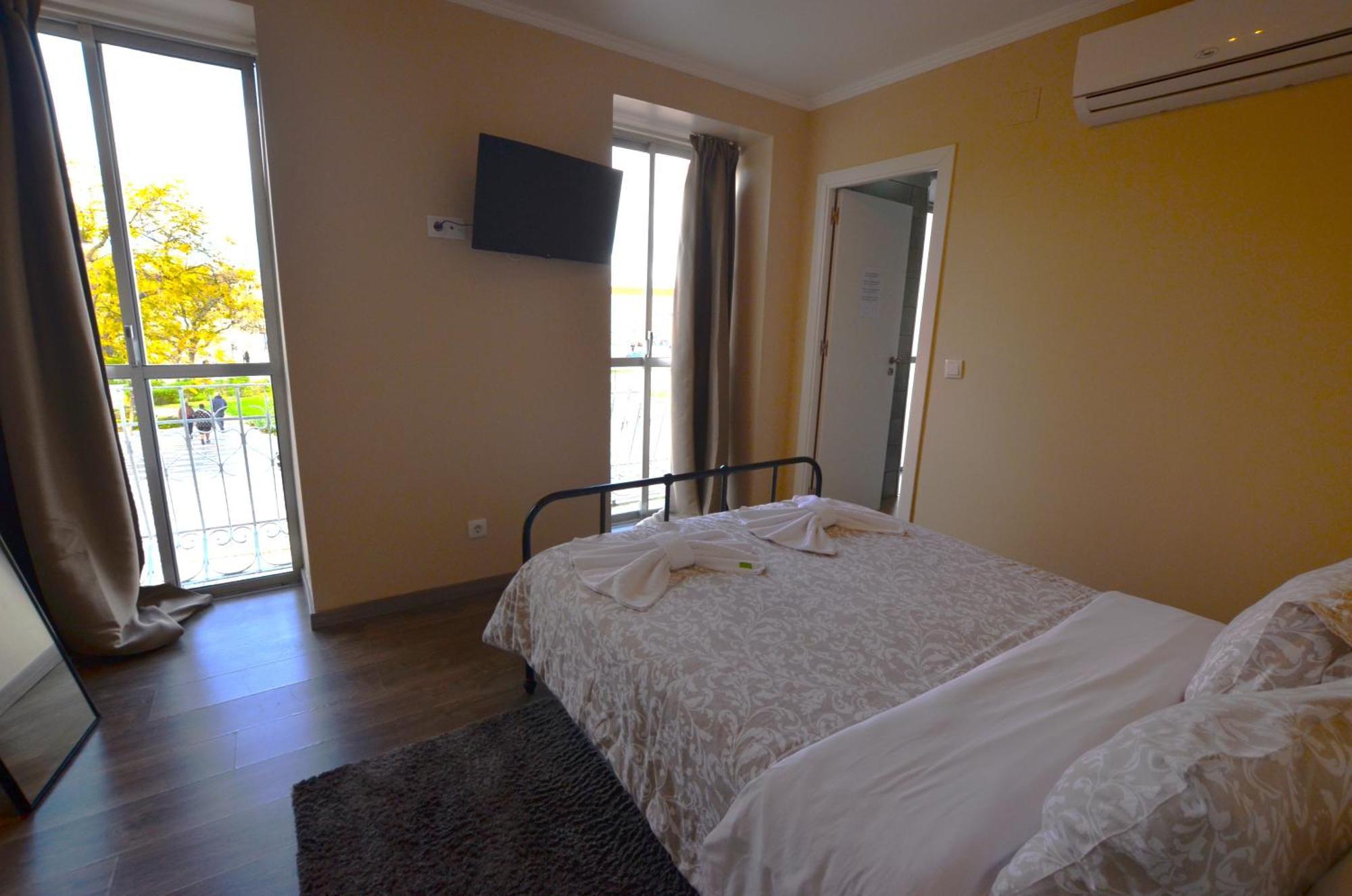 Suites Dp Setúbal Exteriör bild